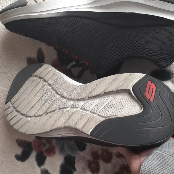 Sketchers Air Cooled Memory Foam Running Shoes - Picture 9 of 9